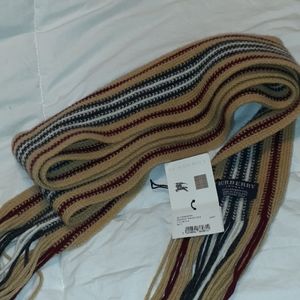BURBERRY skiny scarf New With Tags